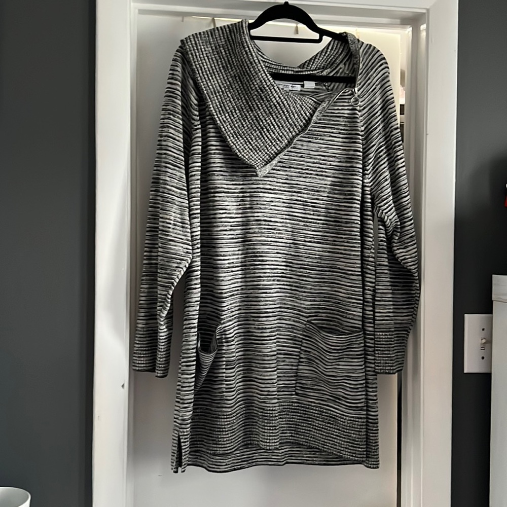 Black & Beige Tunic Sweater